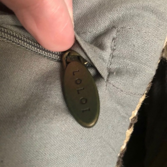 2 Loloi Rugs pillows - P045P0285BRREPIL1 size18x18 - Picture 6 of 10